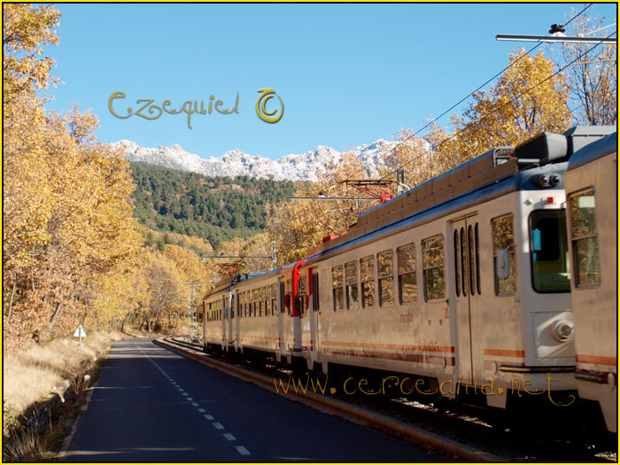 CERCEDILLA transporte de un  tranvia por las calles del pueblo 23